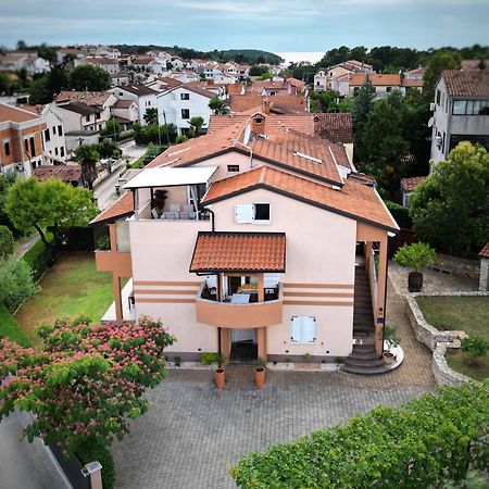 Premium Apartments Tade Funtana Kültér fotó