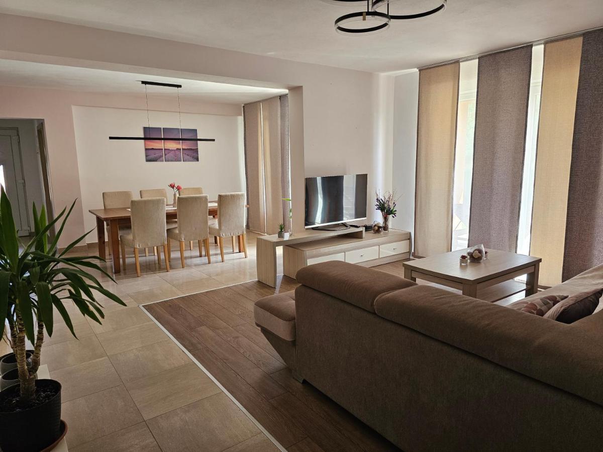 Premium Apartments Tade Funtana Kültér fotó