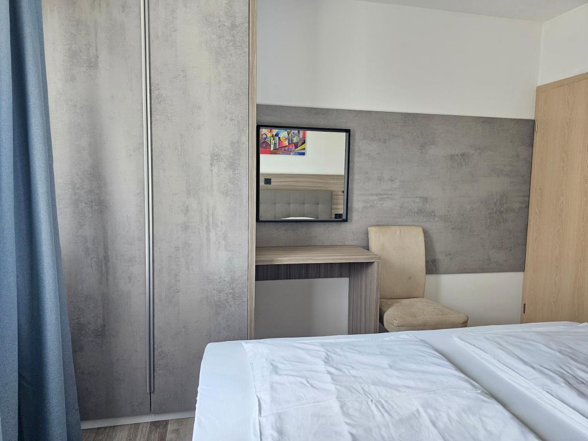 Premium Apartments Tade Funtana Kültér fotó