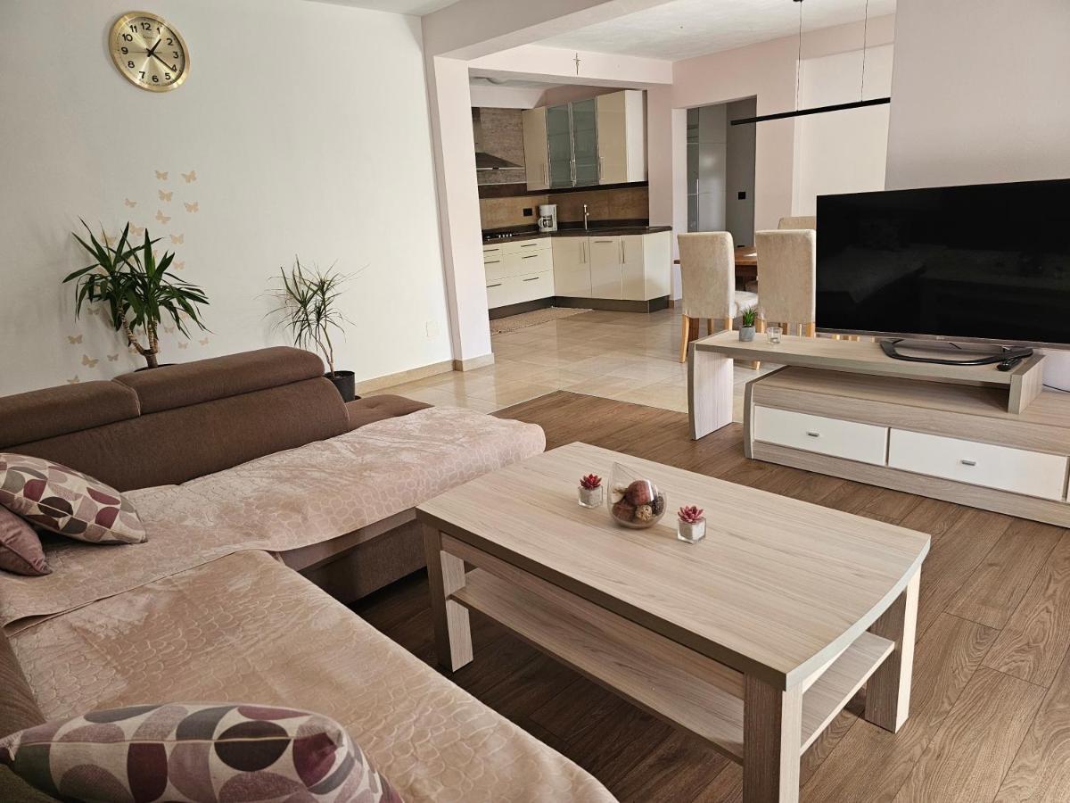 Premium Apartments Tade Funtana Kültér fotó