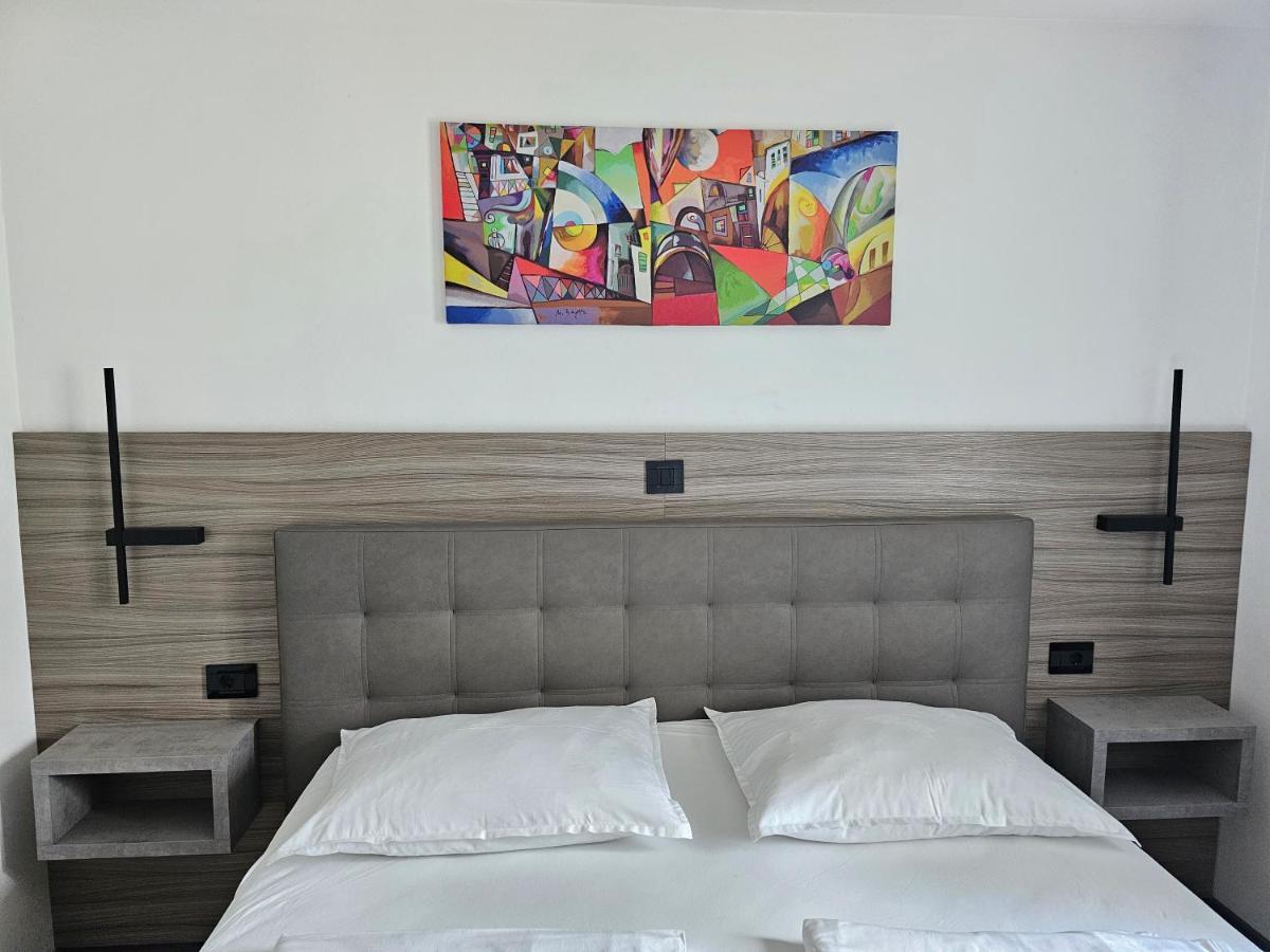 Premium Apartments Tade Funtana Kültér fotó