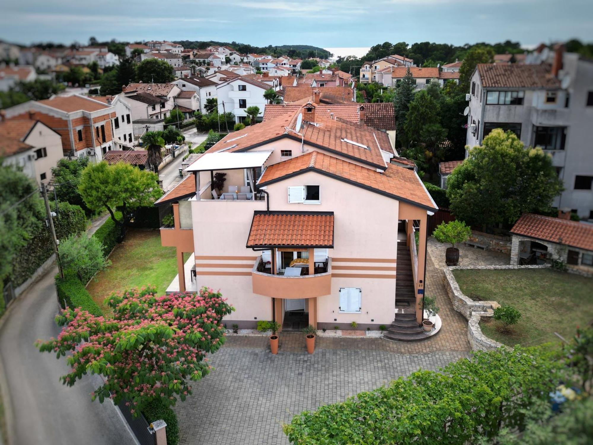 Premium Apartments Tade Funtana Kültér fotó
