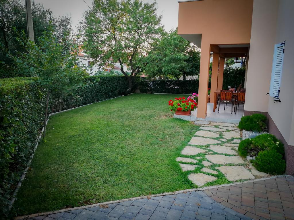 Premium Apartments Tade Funtana Kültér fotó